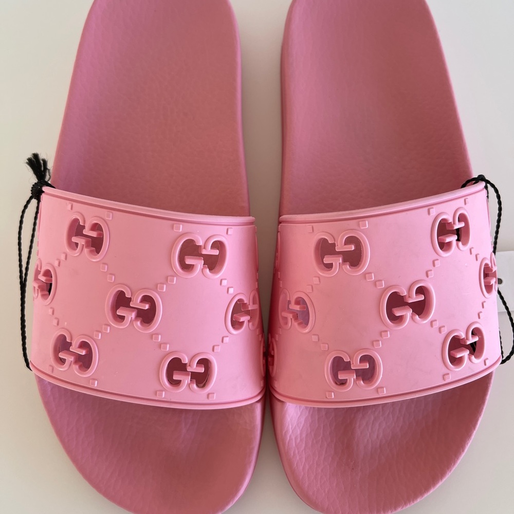 Gucci Pursuit GG Slide Sandals - Picture 4 of 11